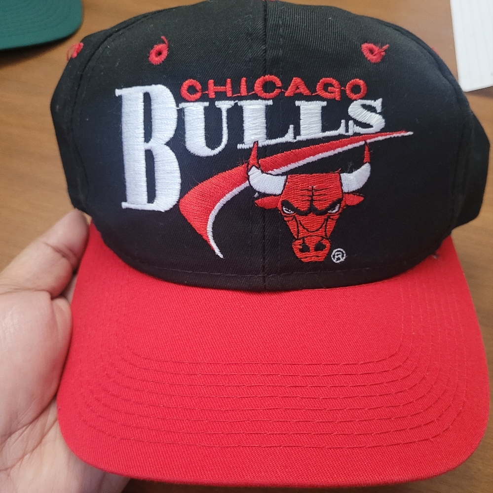 VINTAGE NBA Chicago Bulls by Youngan